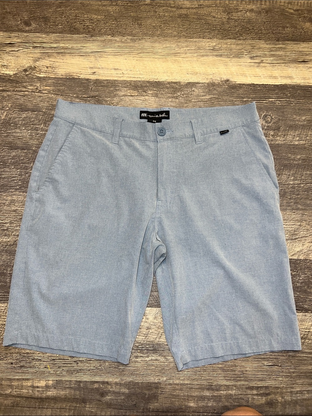 TravisMathew Men's Light Blue Stretch Performance Golf Shorts Size 34